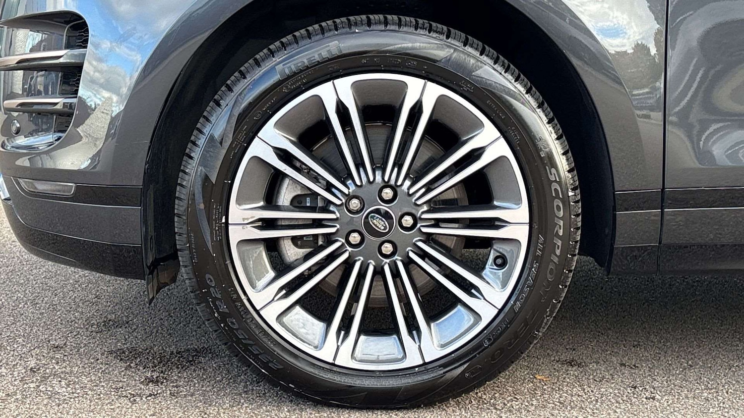 Used Land Rover Range Rover Evoque 2024 for sale - 76460331: Photo 34