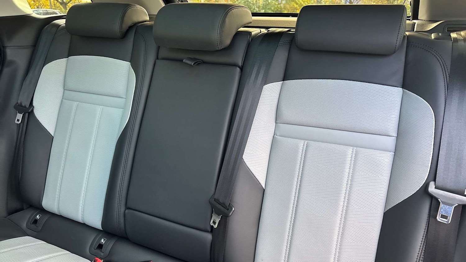 Used Land Rover Range Rover Evoque 2024 for sale - 76460331: Photo 35