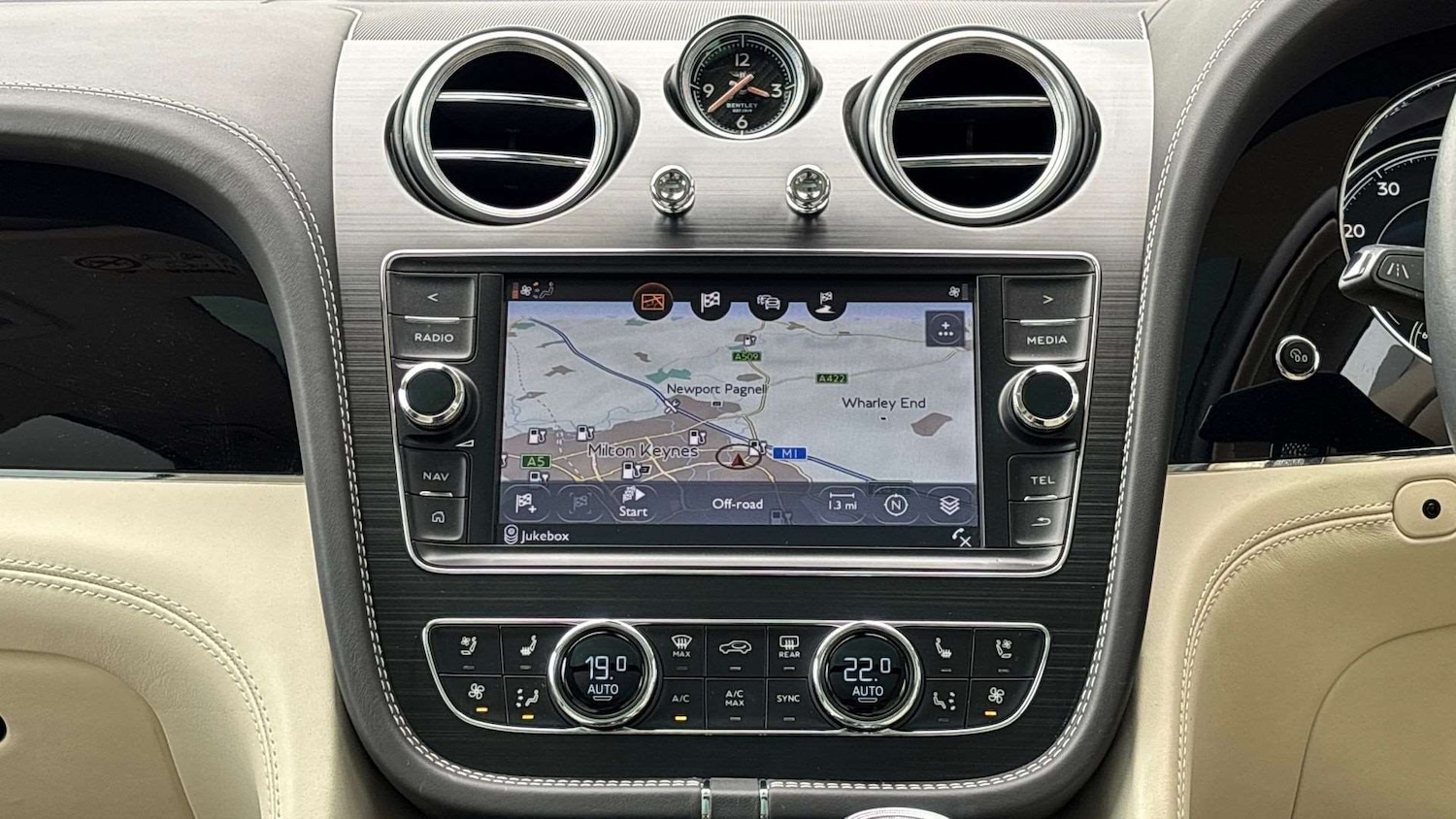 Used Bentley Bentayga 2018 for sale - 76460165: Photo 14