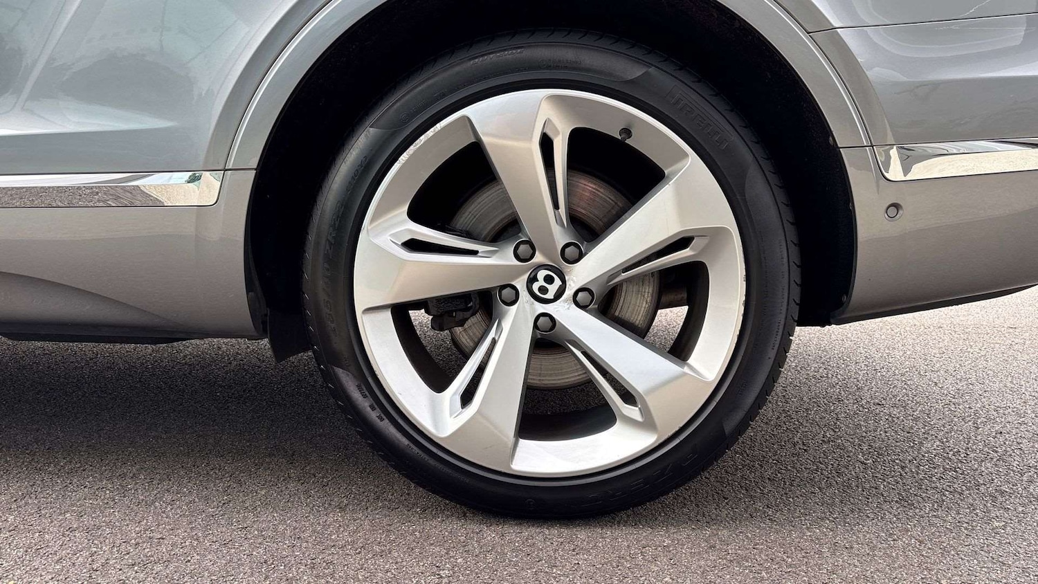 Used Bentley Bentayga 2018 for sale - 76460165: Photo 24