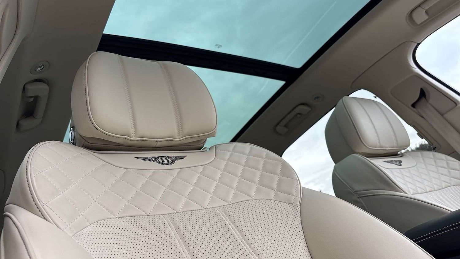 Used Bentley Bentayga 2018 for sale - 76460165: Photo 27