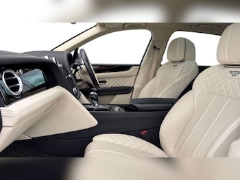 Used Bentley Bentayga 2018 for sale - 76460165: Photo