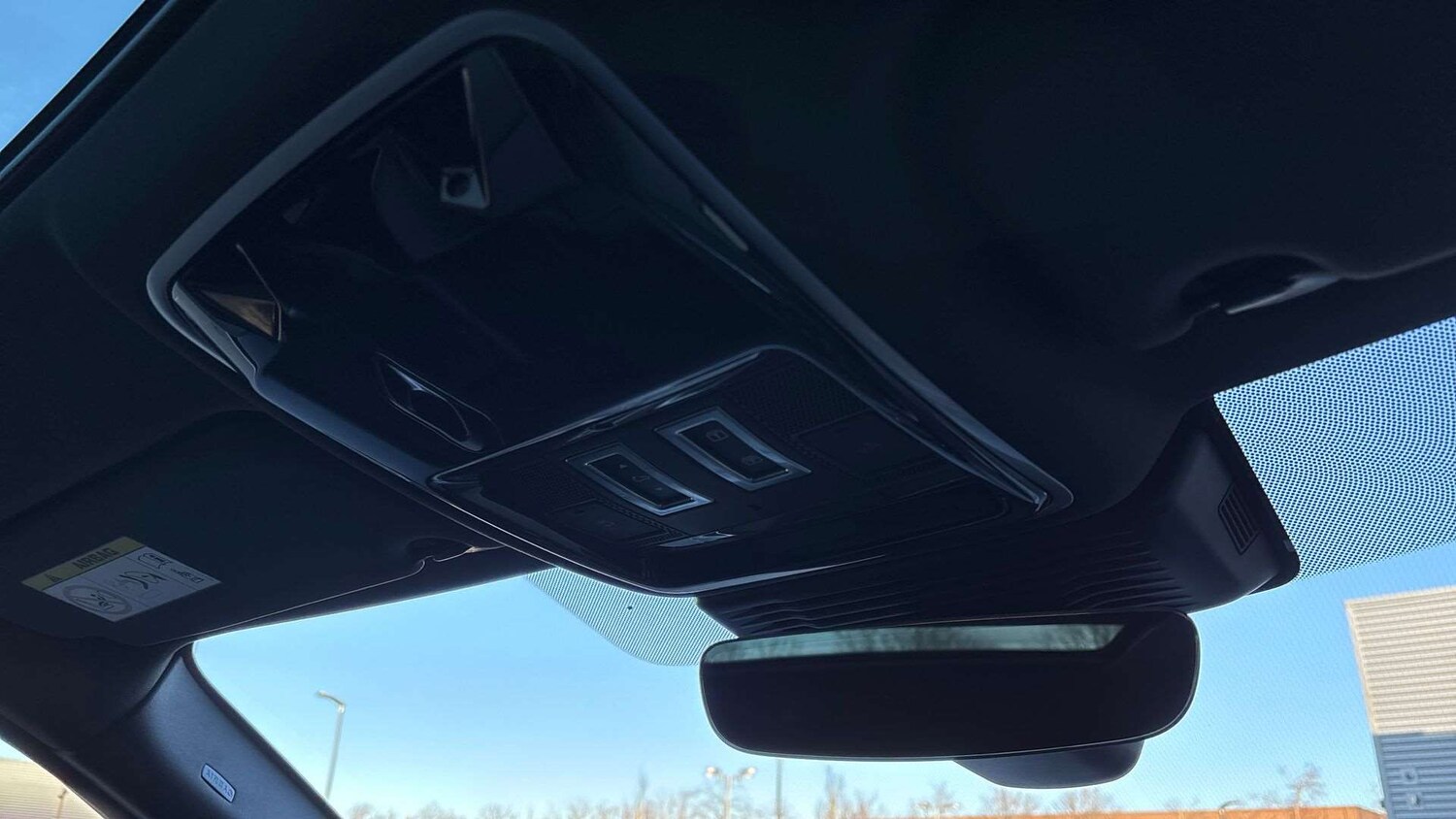 Used Land Rover Range Rover Velar 2025 for sale - 76460042: Photo 23