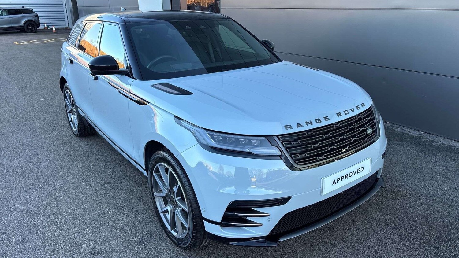 Used Land Rover Range Rover Velar 2025 for sale - 76460042: Photo 29