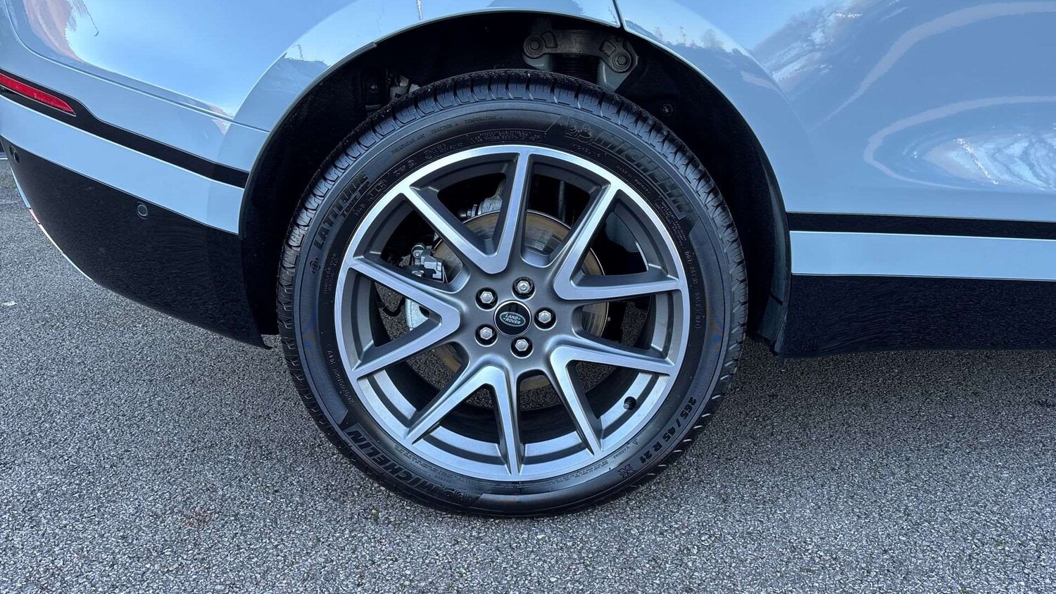 Used Land Rover Range Rover Velar 2025 for sale - 76460042: Photo 30