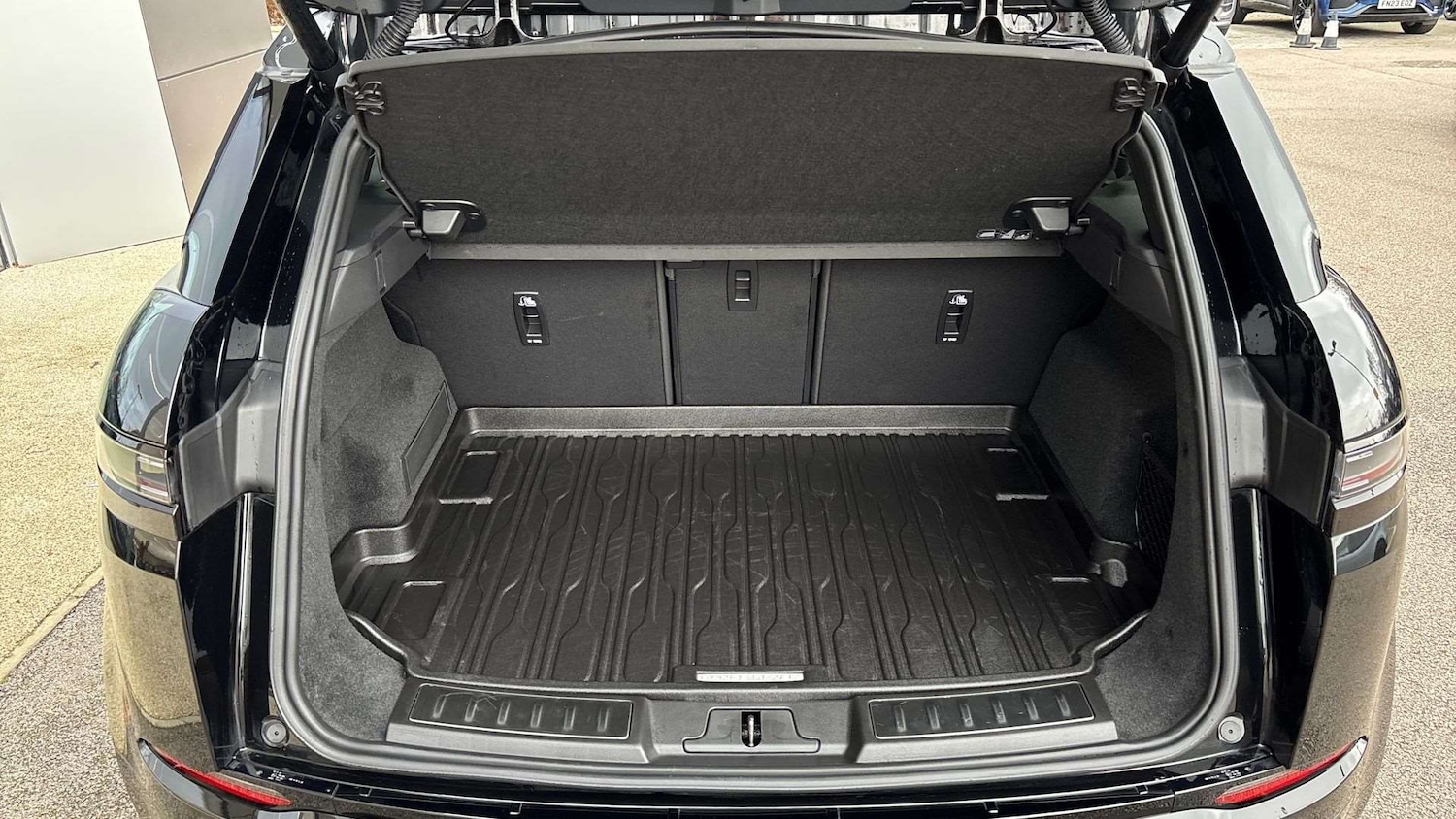 Used Land Rover Range Rover Evoque 2025 for sale - 77526981: Photo 10