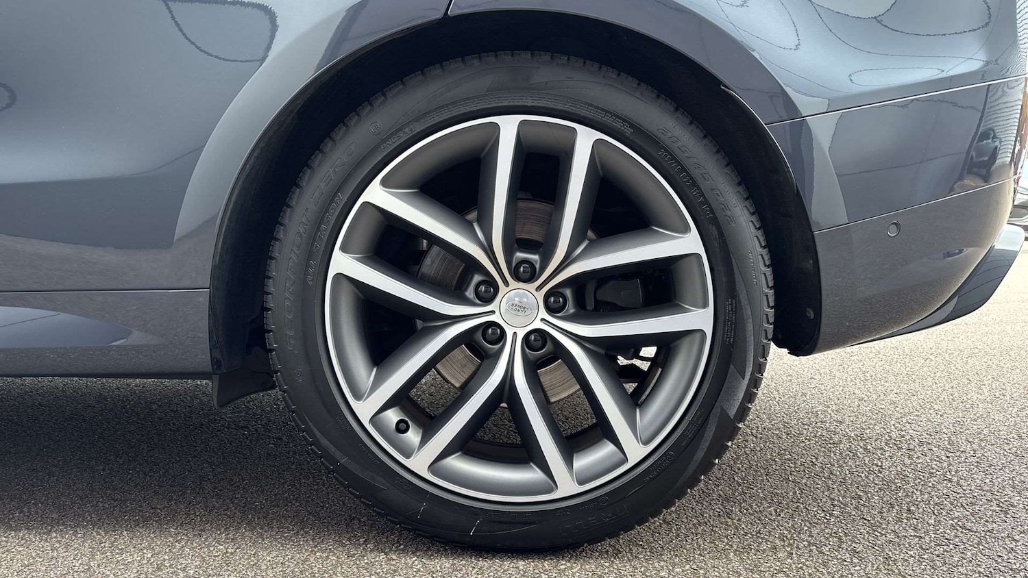 Used Land Rover Range Rover Sport 2024 for sale - 76459909: Photo 24