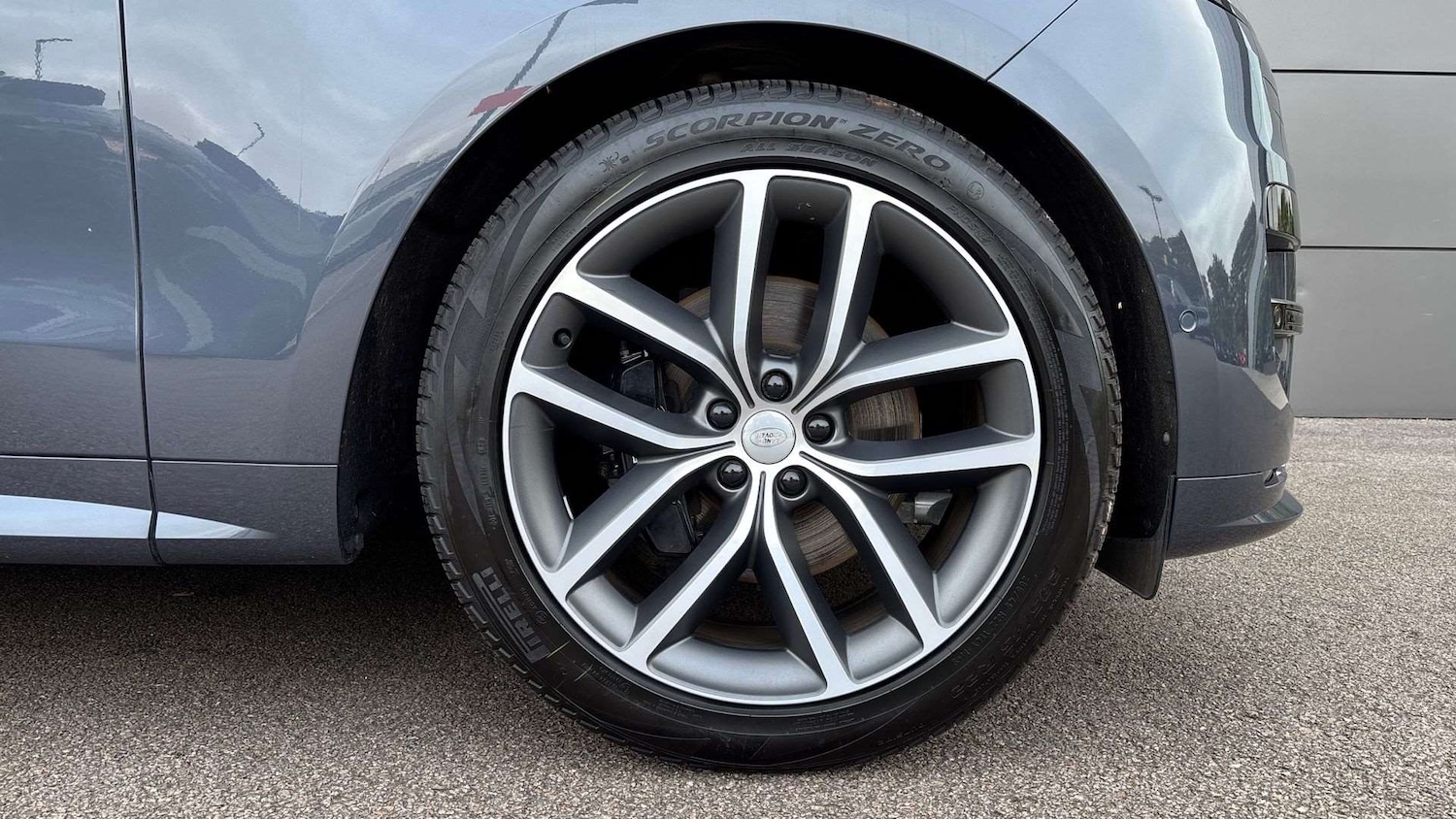 Used Land Rover Range Rover Sport 2024 for sale - 76459909: Photo 8