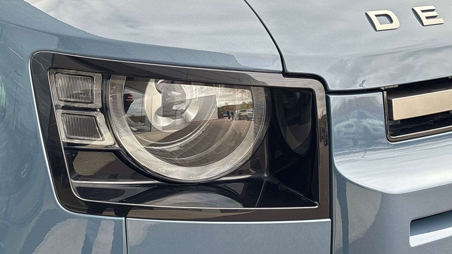 Used Land Rover Defender 2024 for sale - 76459869: Photo 17