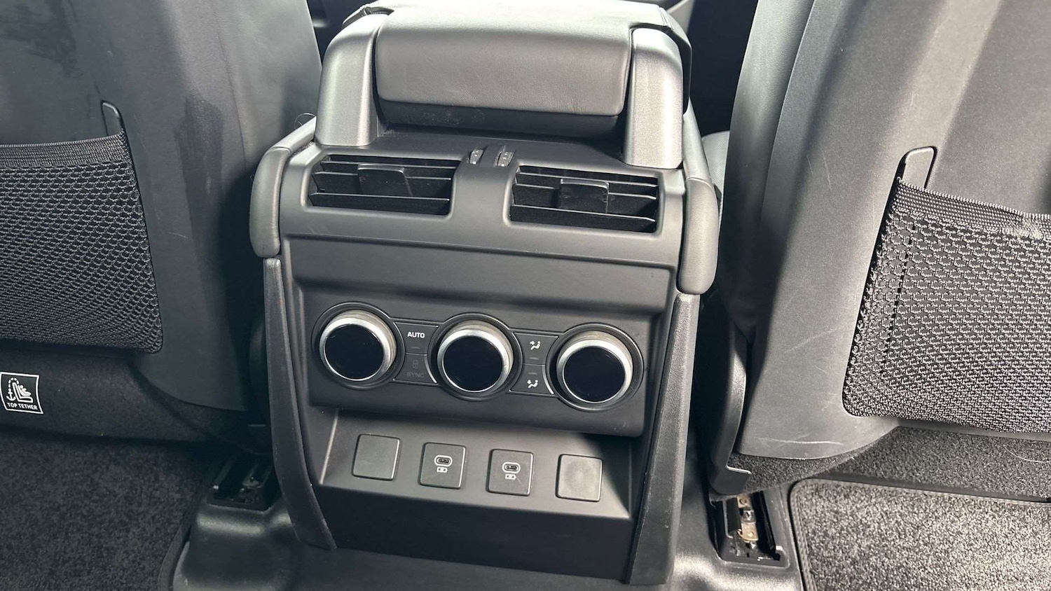 Used Land Rover Defender 2024 for sale - 76459869: Photo 18