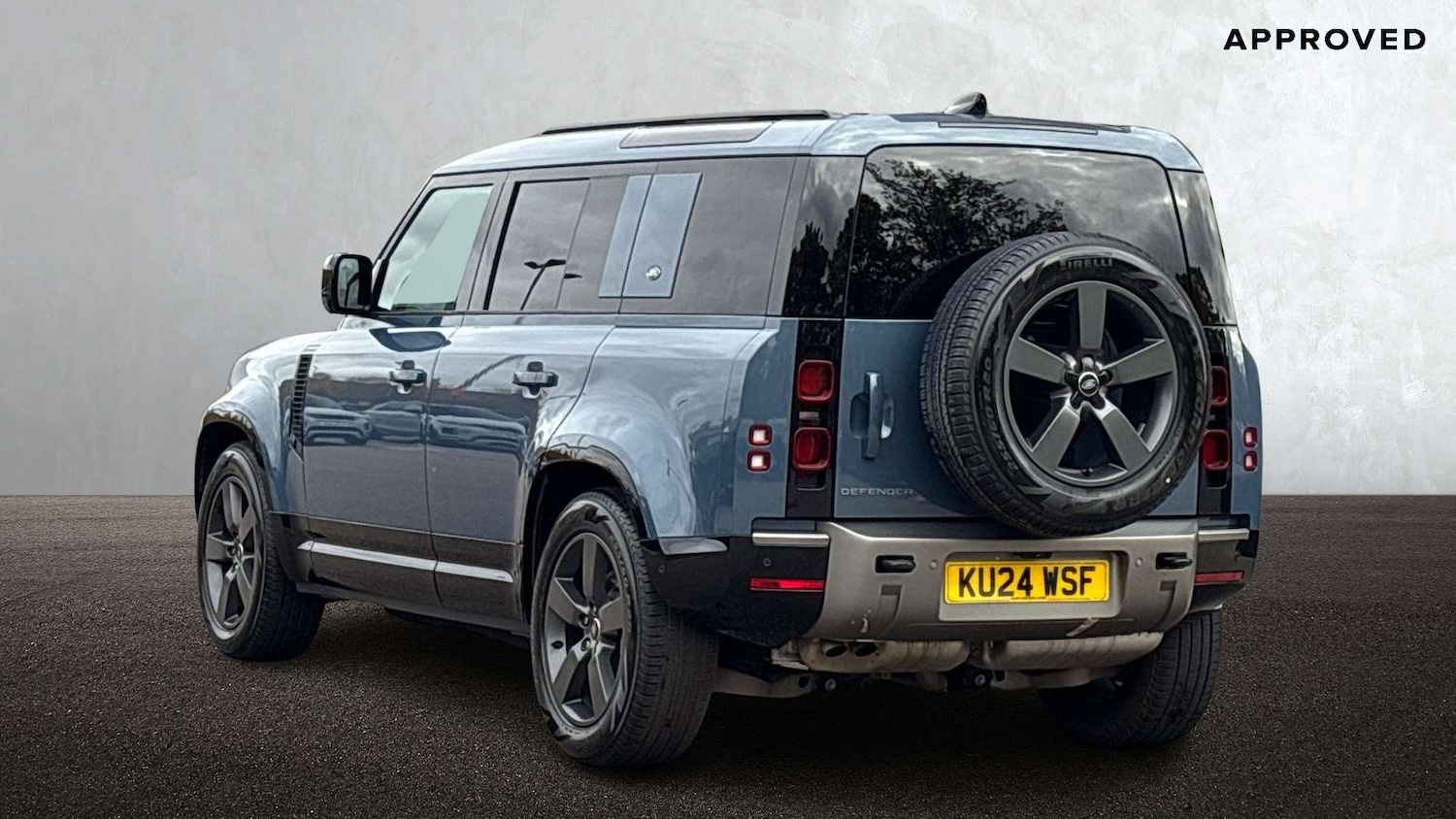 Used Land Rover Defender 2024 for sale - 76459869: Photo 2