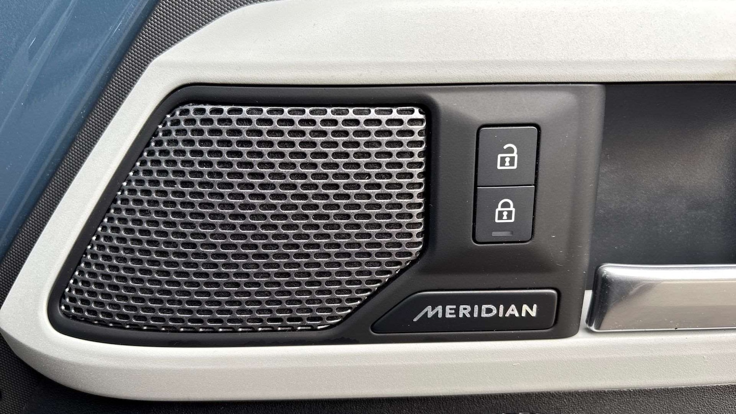 Used Land Rover Defender 2024 for sale - 76459869: Photo 24