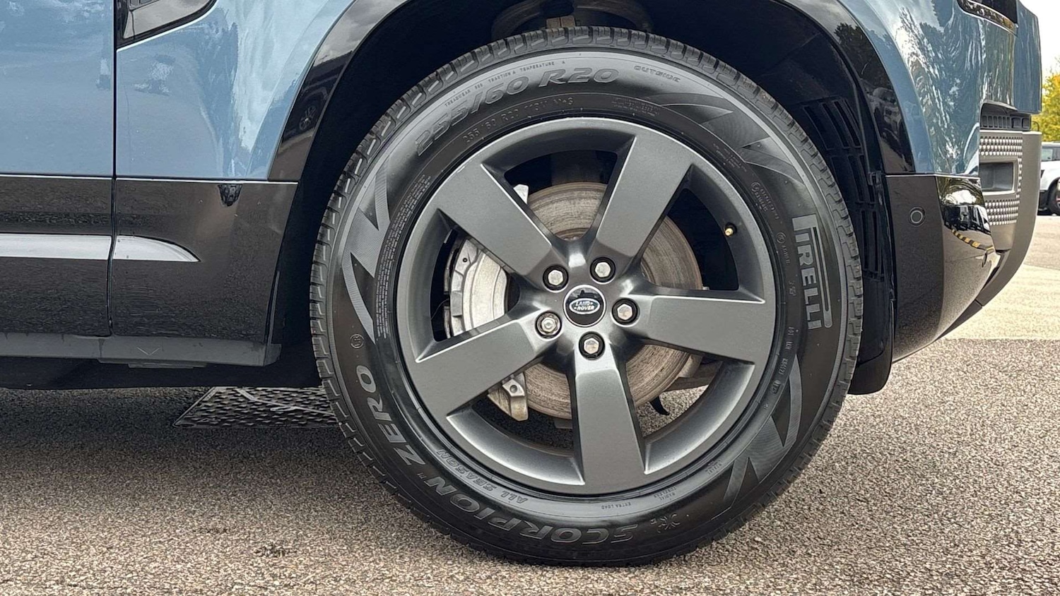 Used Land Rover Defender 2024 for sale - 76459869: Photo 8