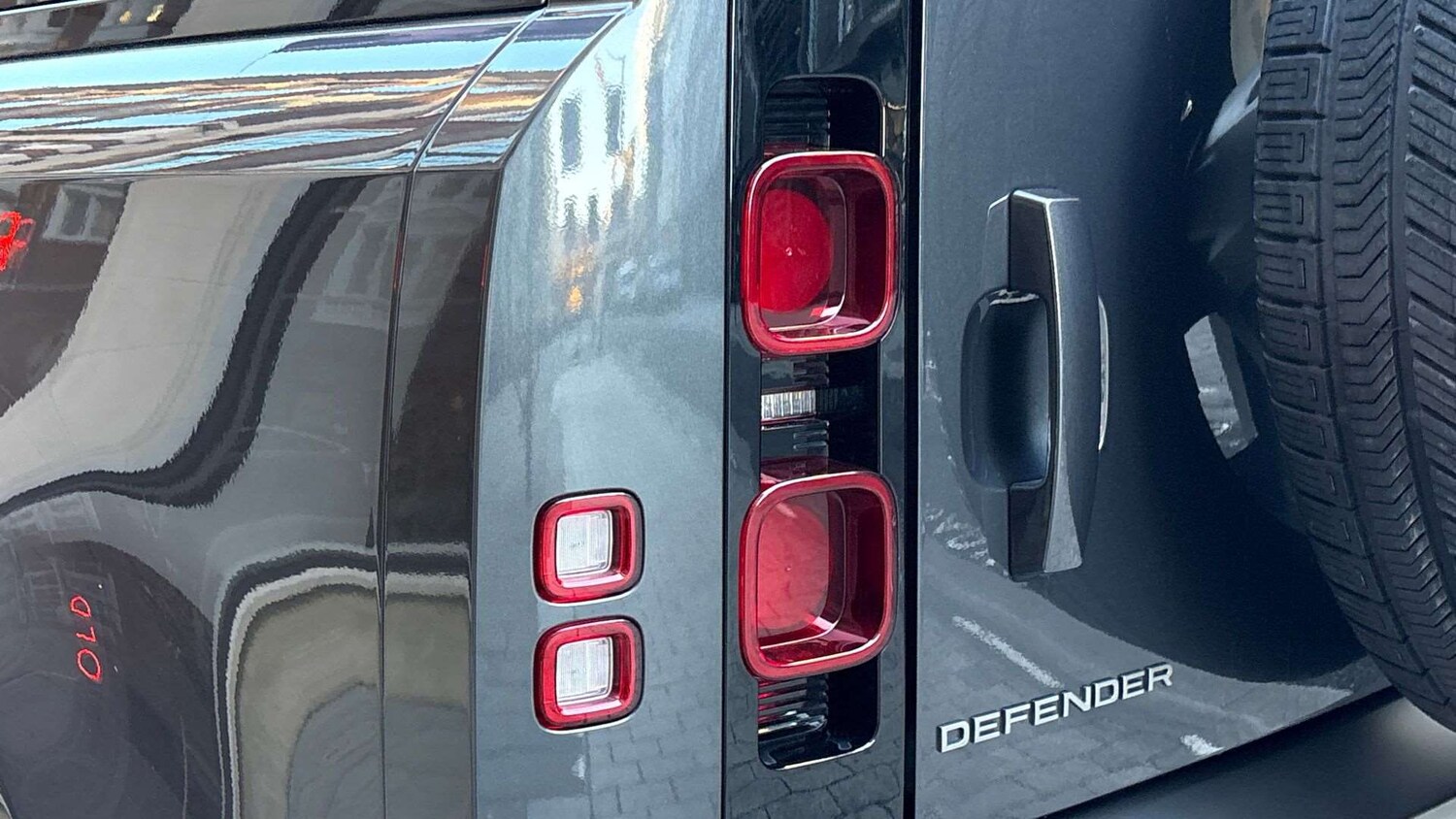 Used Land Rover Defender 2024 for sale - 77373724: Photo 19