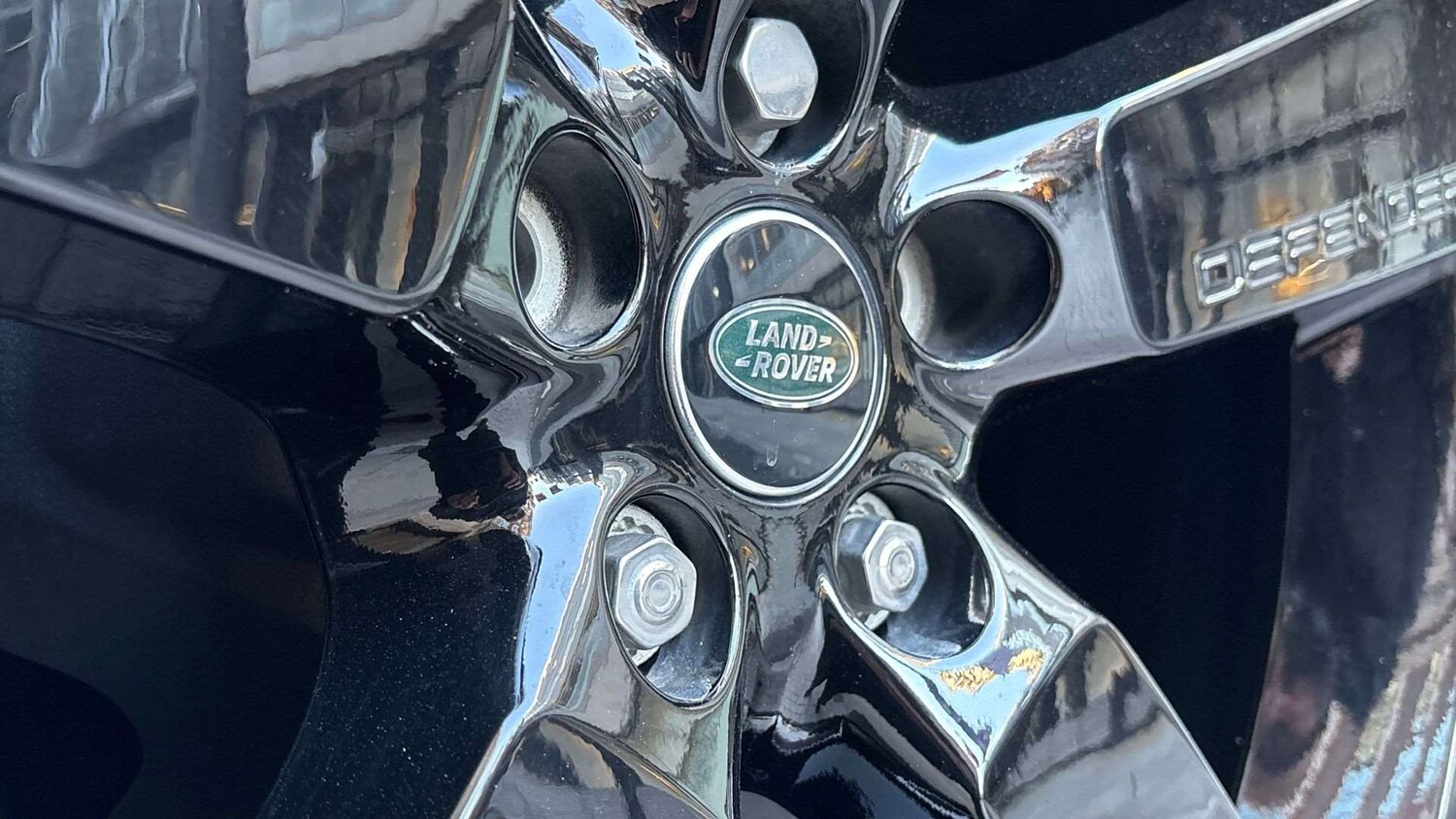 Used Land Rover Defender 2024 for sale - 77373724: Photo 32