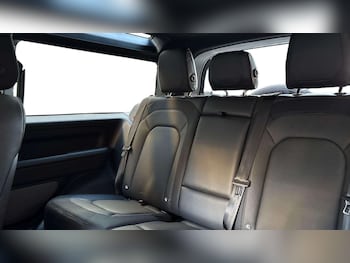 Used Land Rover Defender 2024 for sale - 77373724: Photo