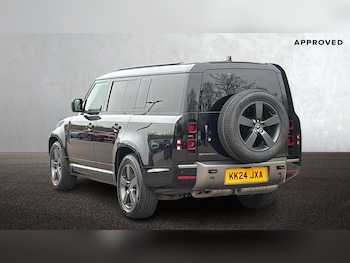 Used Land Rover Defender 2024 for sale - 78707551: Photo