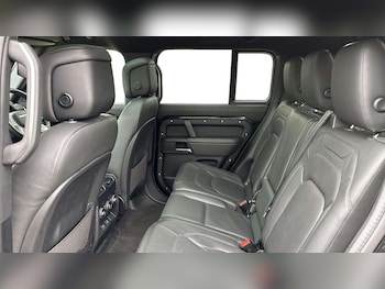 Used Land Rover Defender 2024 for sale - 78707551: Photo
