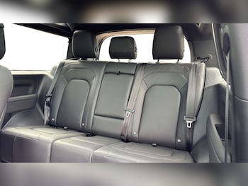 Used Land Rover Defender 2024 for sale - 78604191: Photo