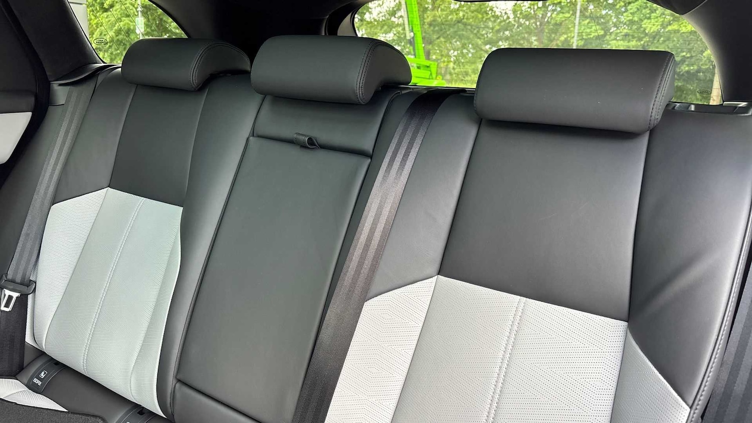 Used Land Rover Range Rover Velar 2025 for sale - 76460138: Photo 27