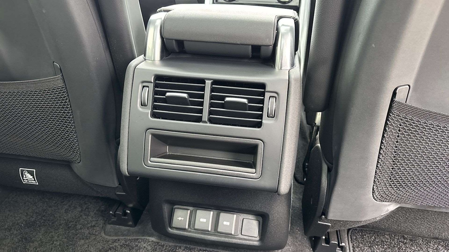 Used Land Rover Discovery 2023 for sale - 76460628: Photo 18