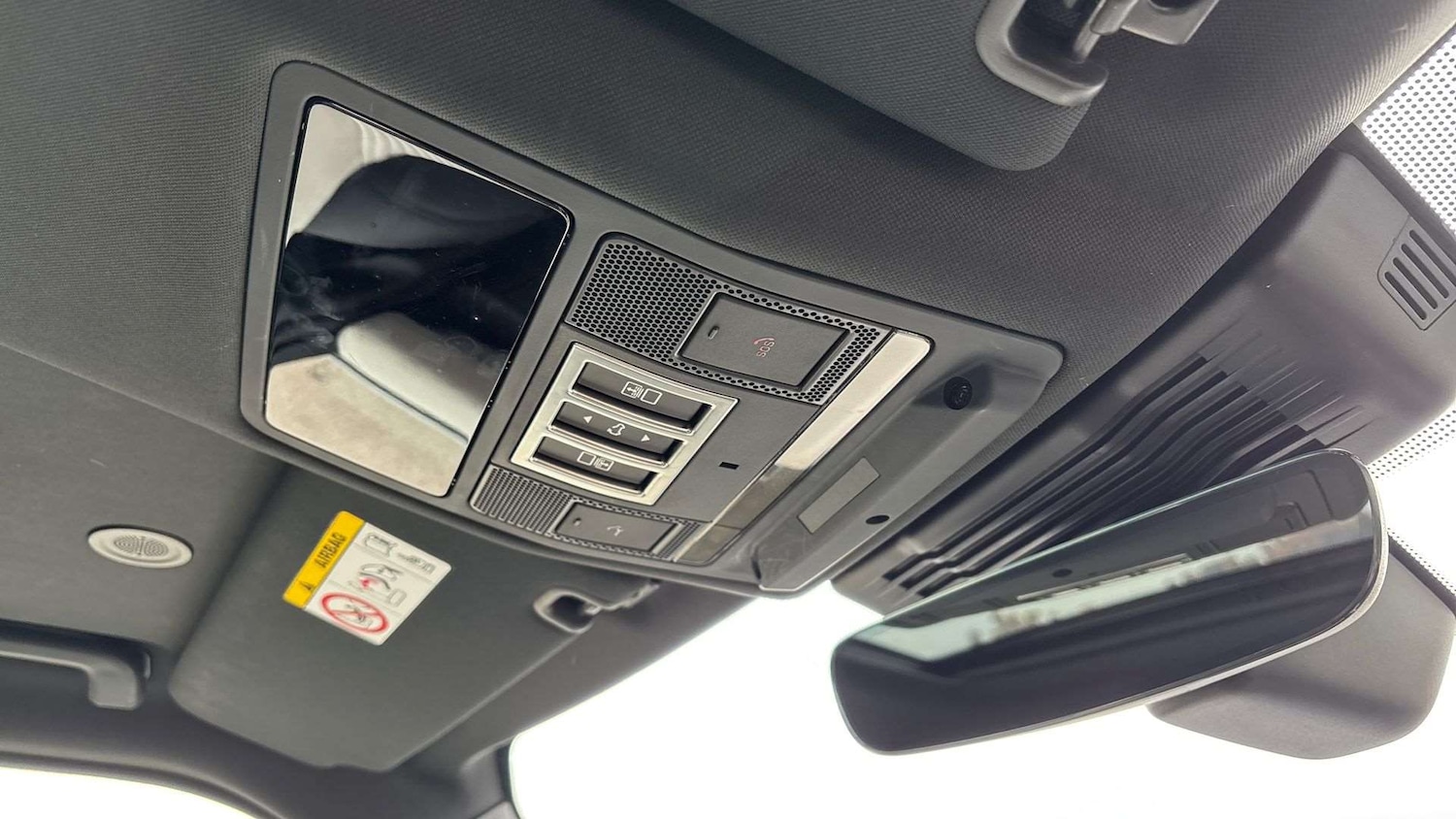 Used Land Rover Discovery 2023 for sale - 76460628: Photo 23