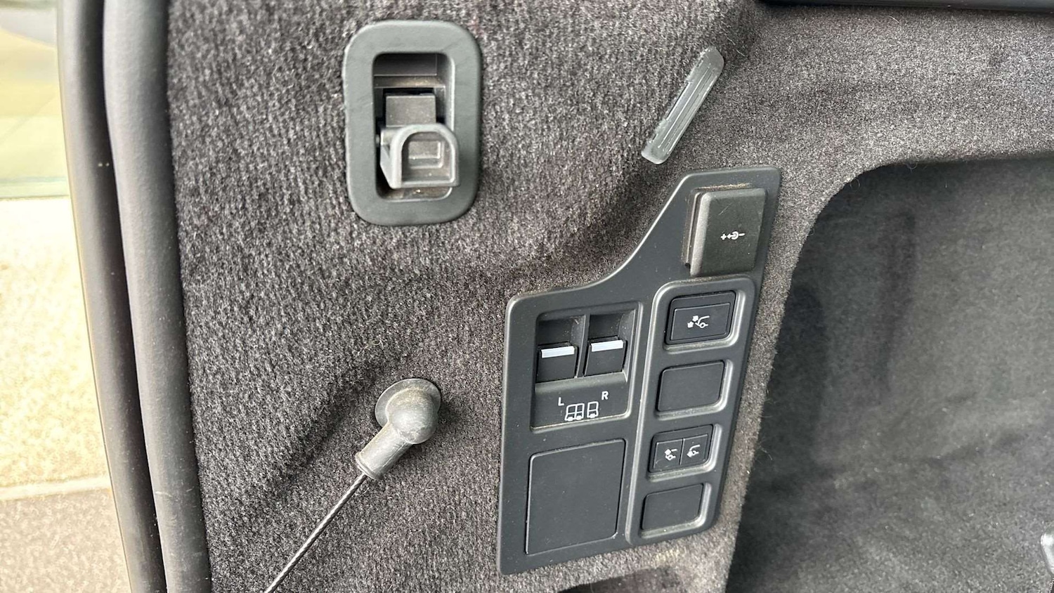 Used Land Rover Discovery 2023 for sale - 76460628: Photo 27