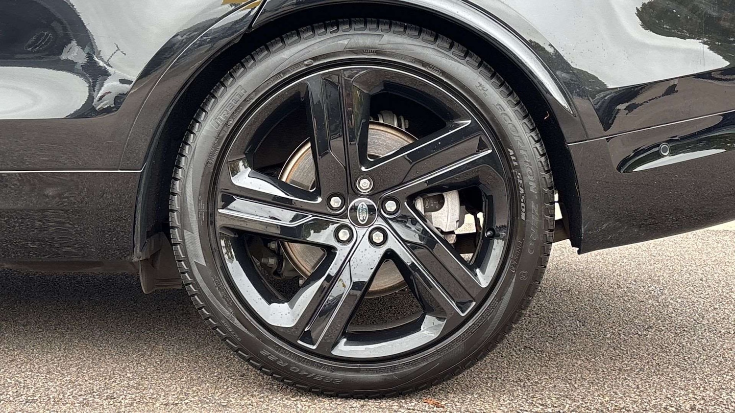 Used Land Rover Discovery 2023 for sale - 76460628: Photo 33