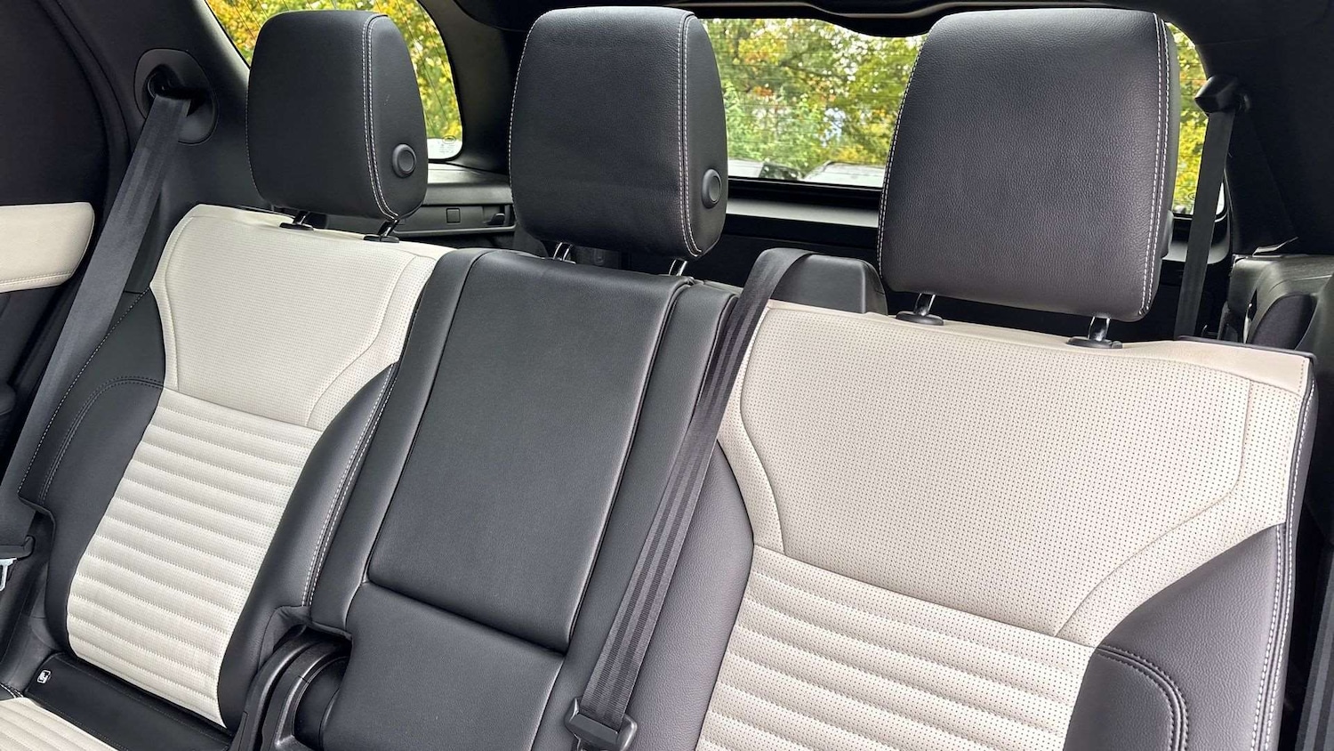 Used Land Rover Discovery 2023 for sale - 76460628: Photo 35