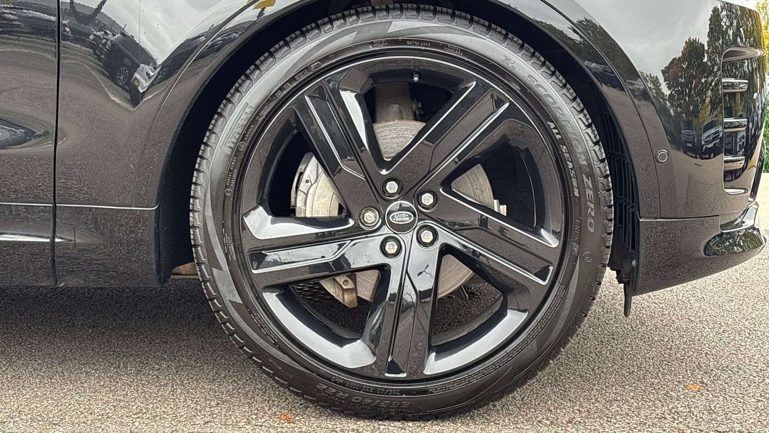Used Land Rover Discovery 2023 for sale - 76460628: Photo 8