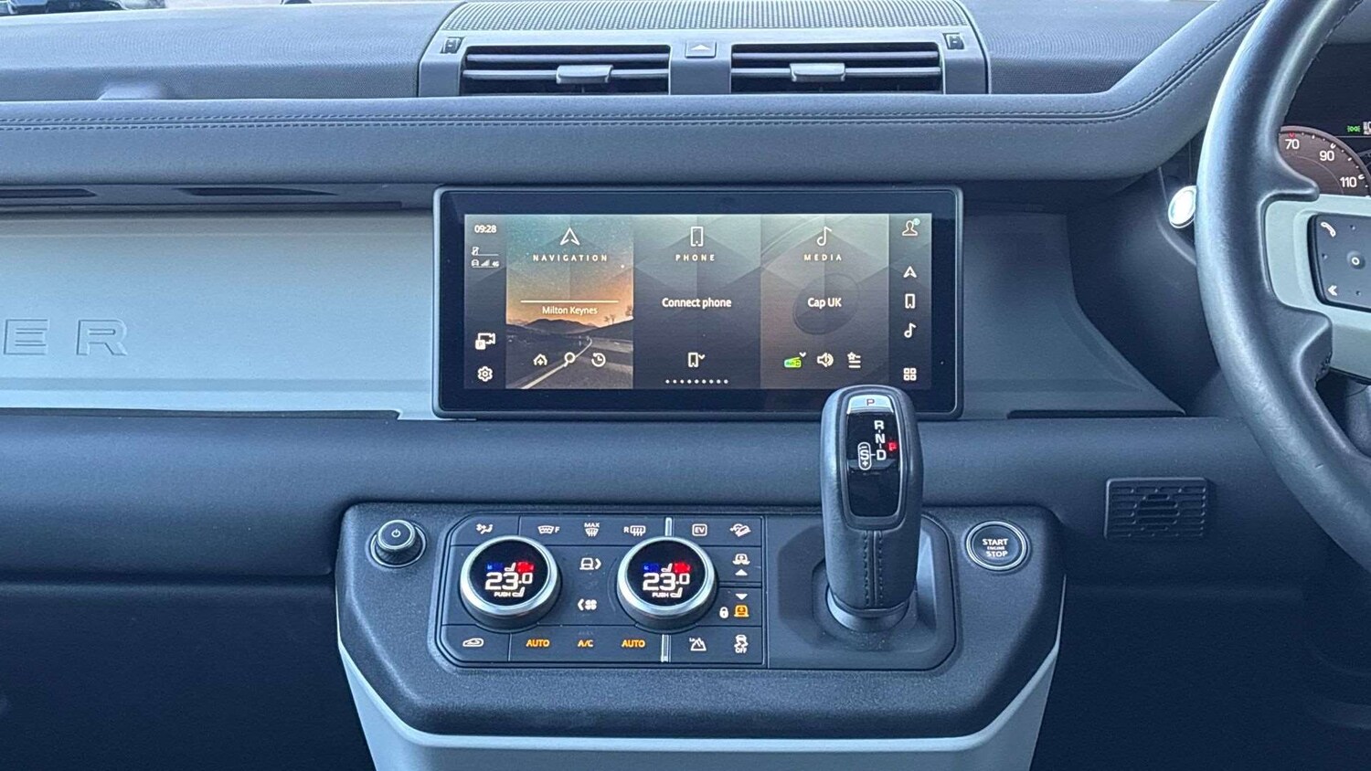 Used Land Rover Defender 2023 for sale - 76929093: Photo 14