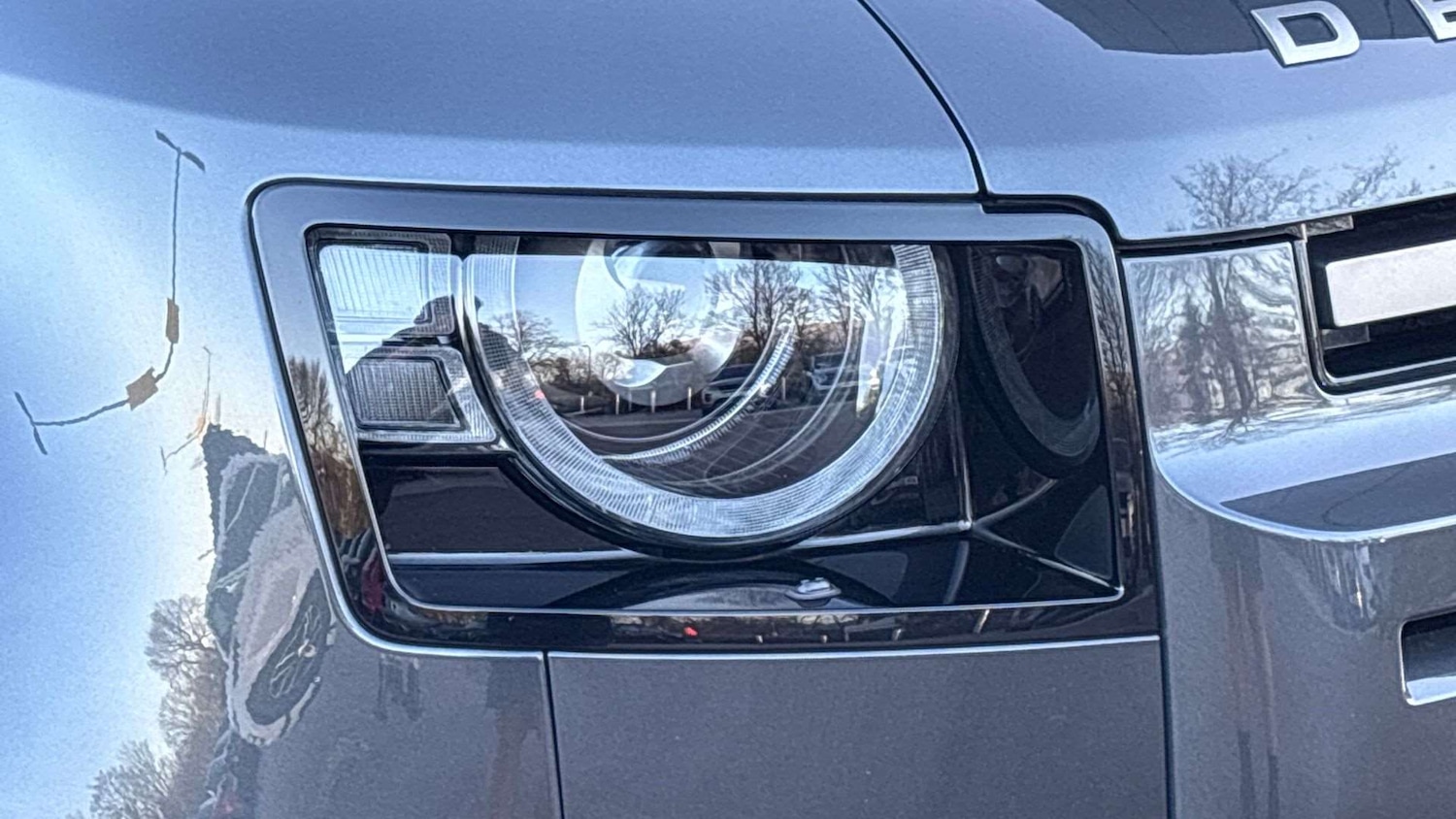 Used Land Rover Defender 2023 for sale - 76929093: Photo 17