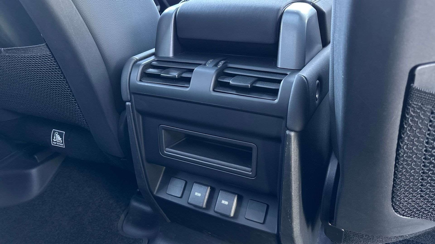 Used Land Rover Defender 2023 for sale - 76929093: Photo 18