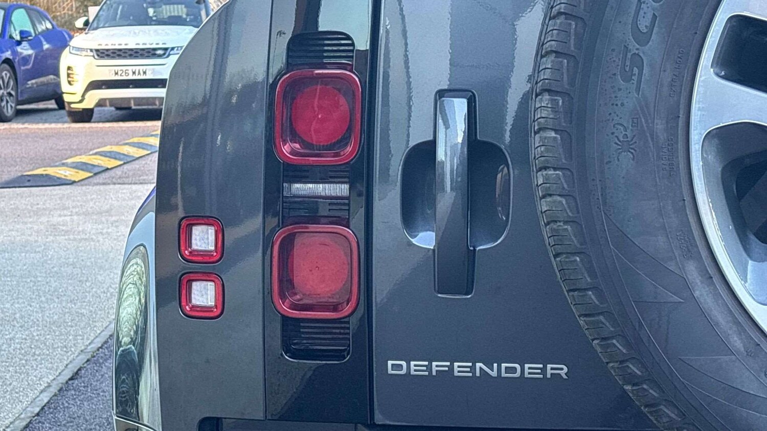 Used Land Rover Defender 2023 for sale - 76929093: Photo 26