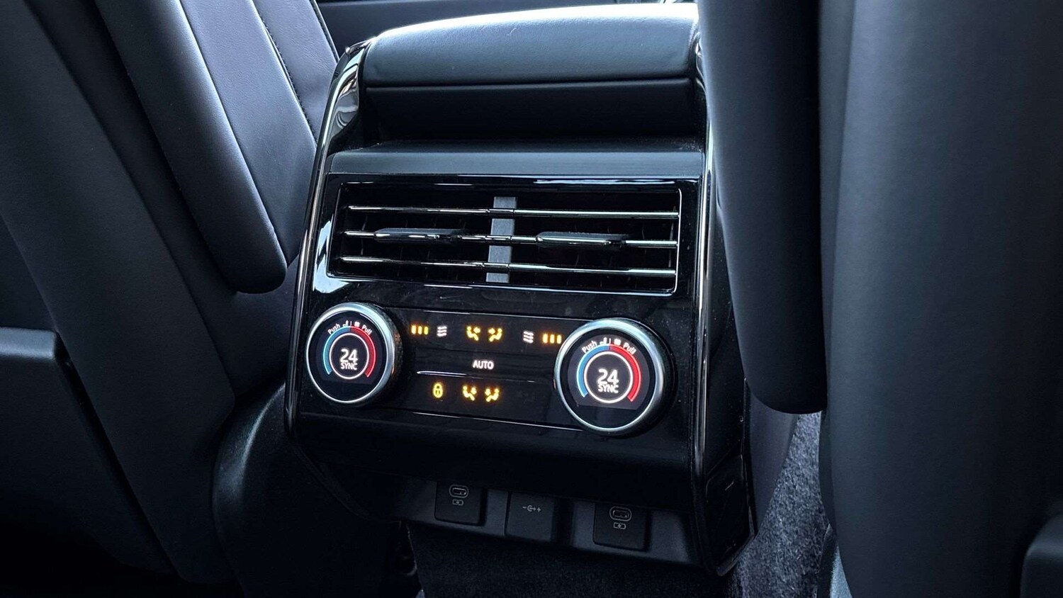 Used Land Rover Range Rover Sport 2023 for sale - 76459796: Photo 18