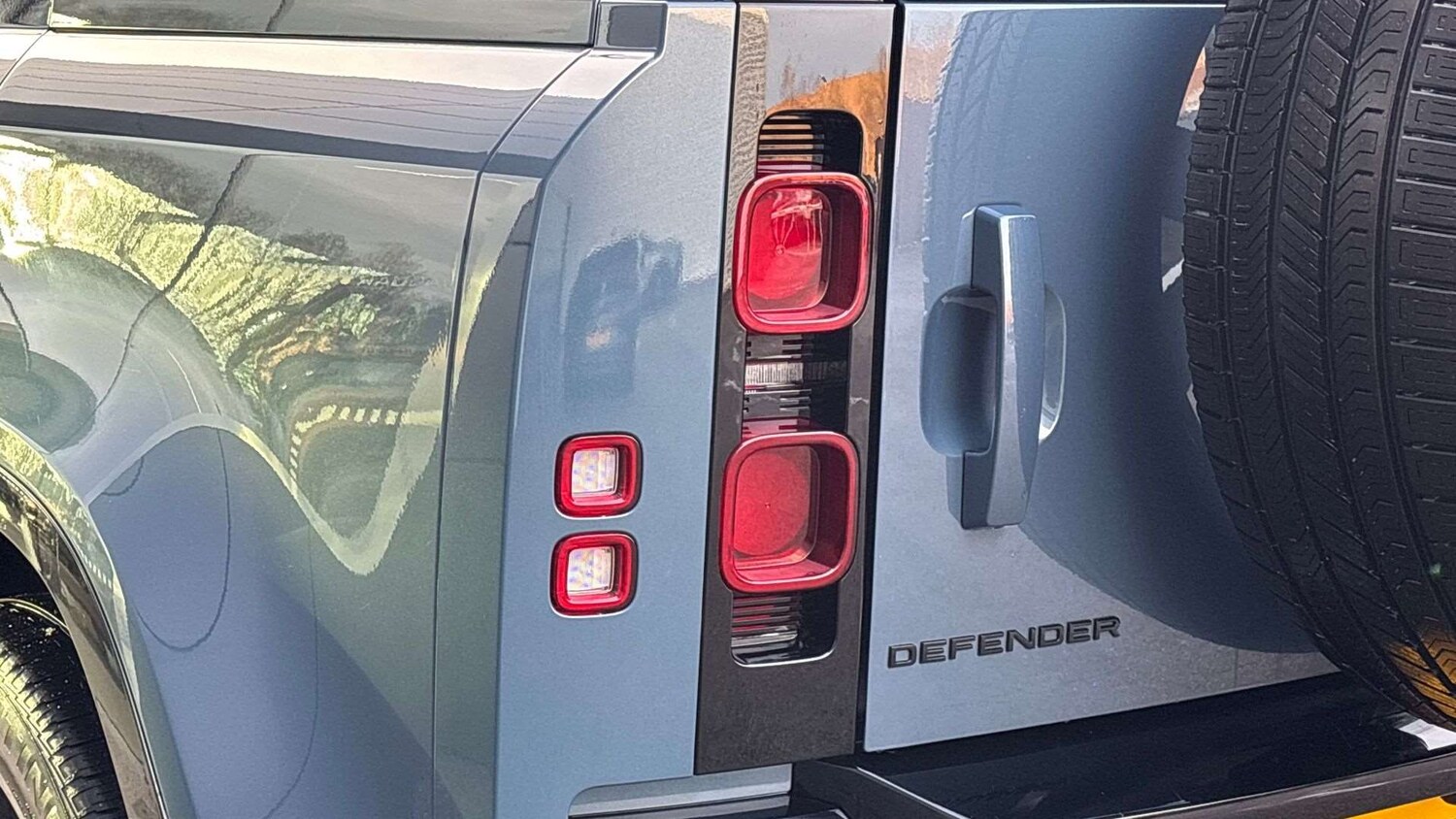 Used Land Rover Defender 2025 for sale - 77093411: Photo 19