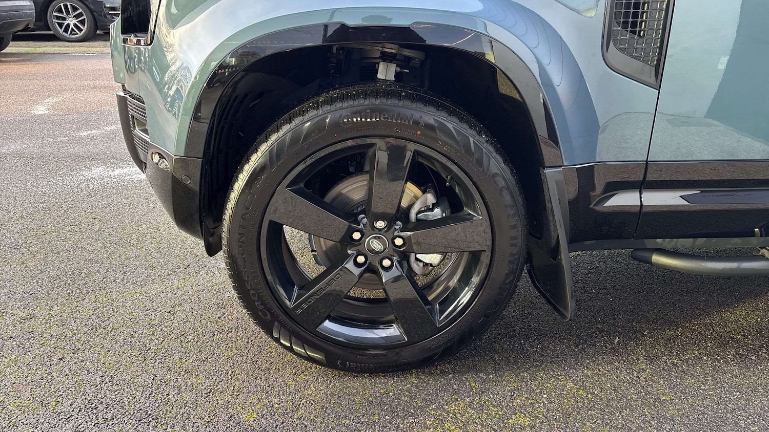 Used Land Rover Defender 2025 for sale - 77093411: Photo 32