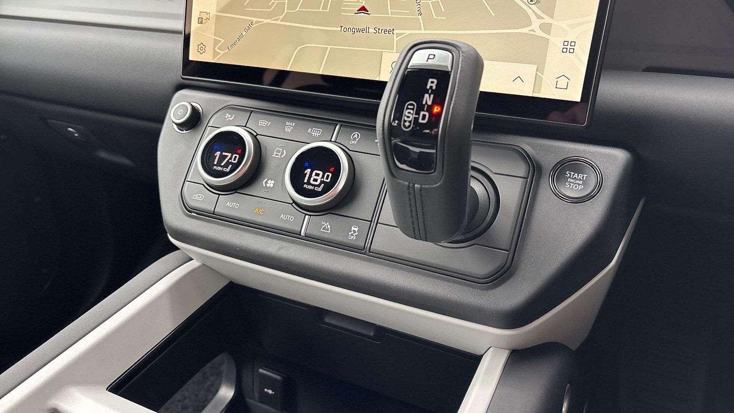 Used Land Rover Defender 2025 for sale - 77526830: Photo 13