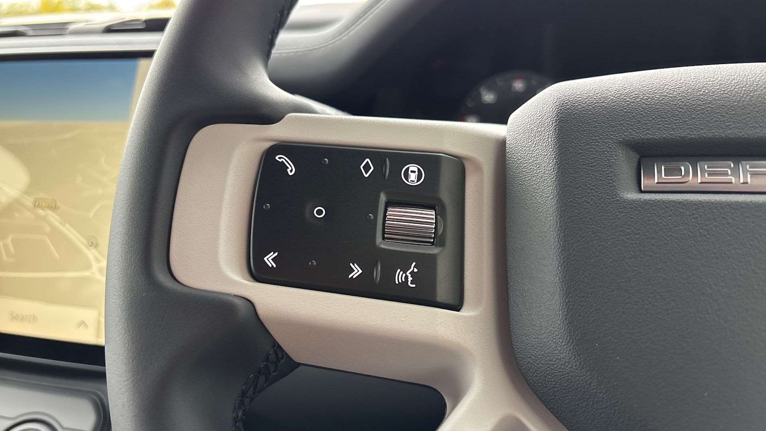 Used Land Rover Defender 2025 for sale - 77526830: Photo 30