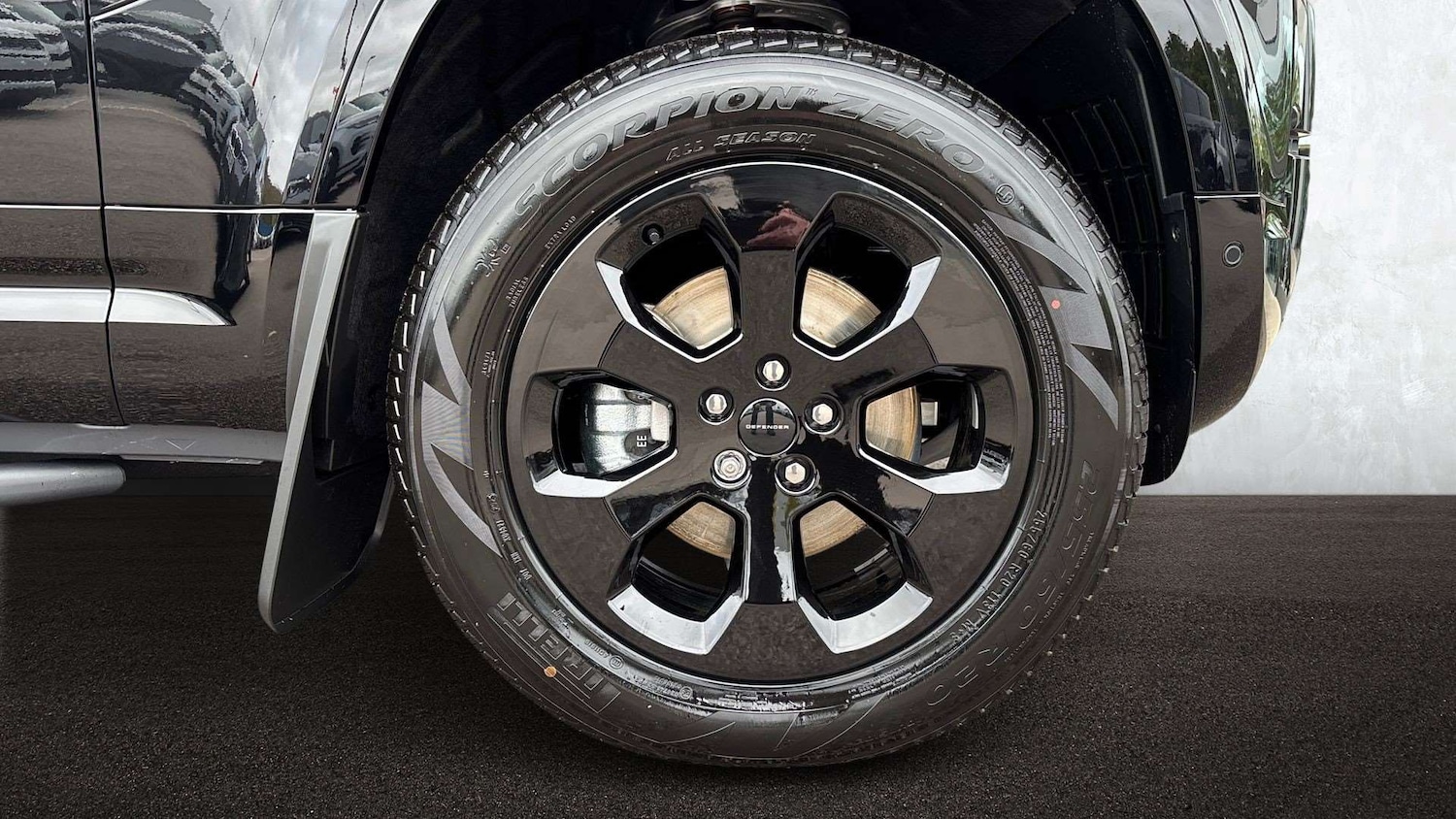 Used Land Rover Defender 2025 for sale - 77526830: Photo 8