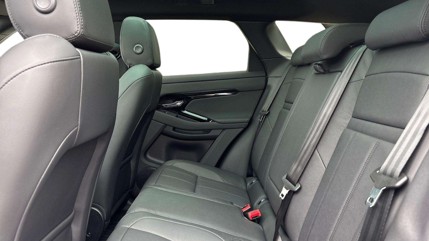 Used Land Rover Range Rover Evoque 2025 for sale - 77526829: Photo 4