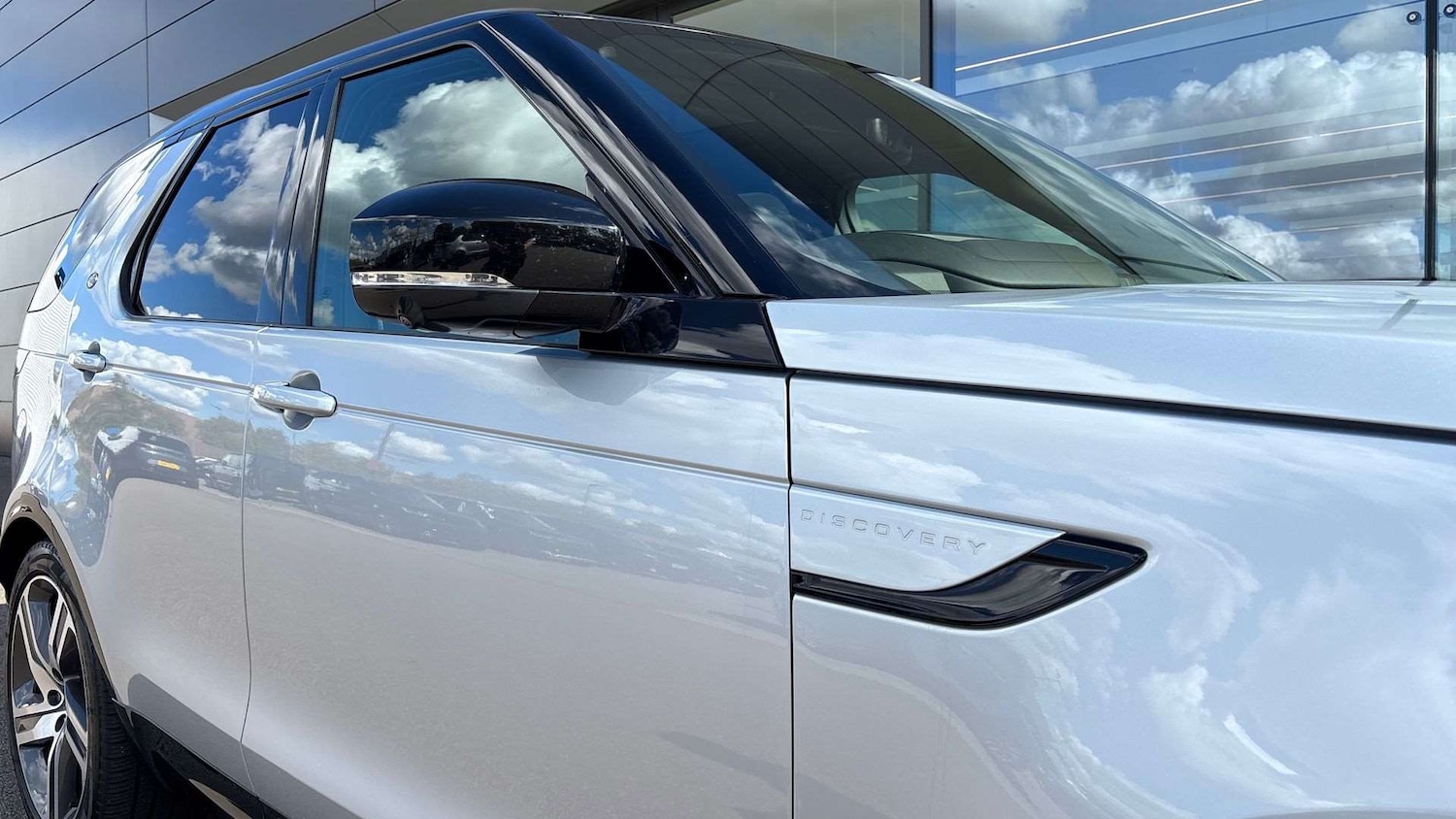 Used Land Rover Discovery 2023 for sale - 76460451: Photo 21