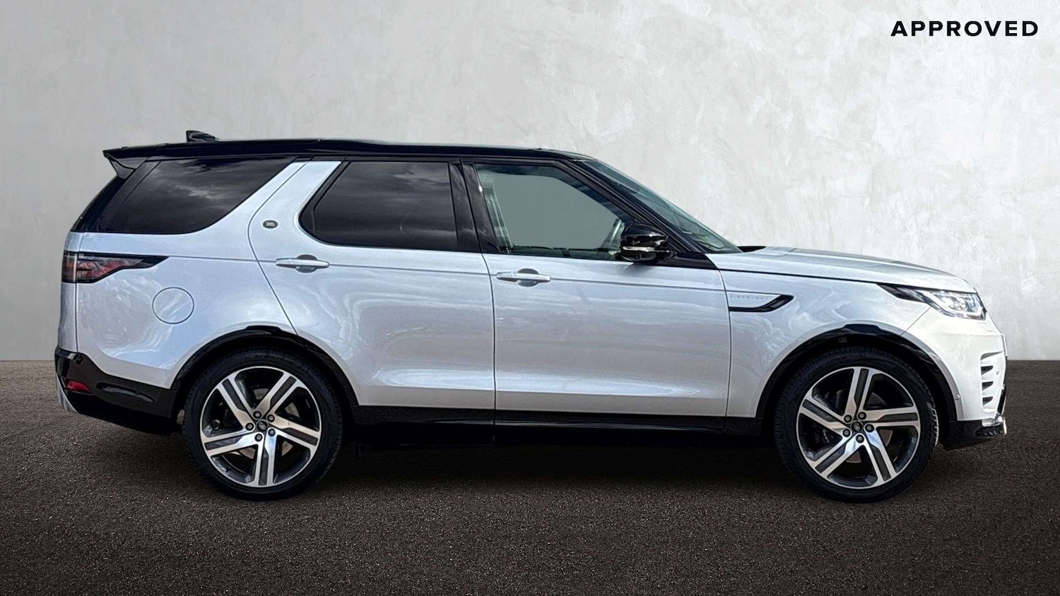 Used Land Rover Discovery 2023 for sale - 76460451: Photo 5