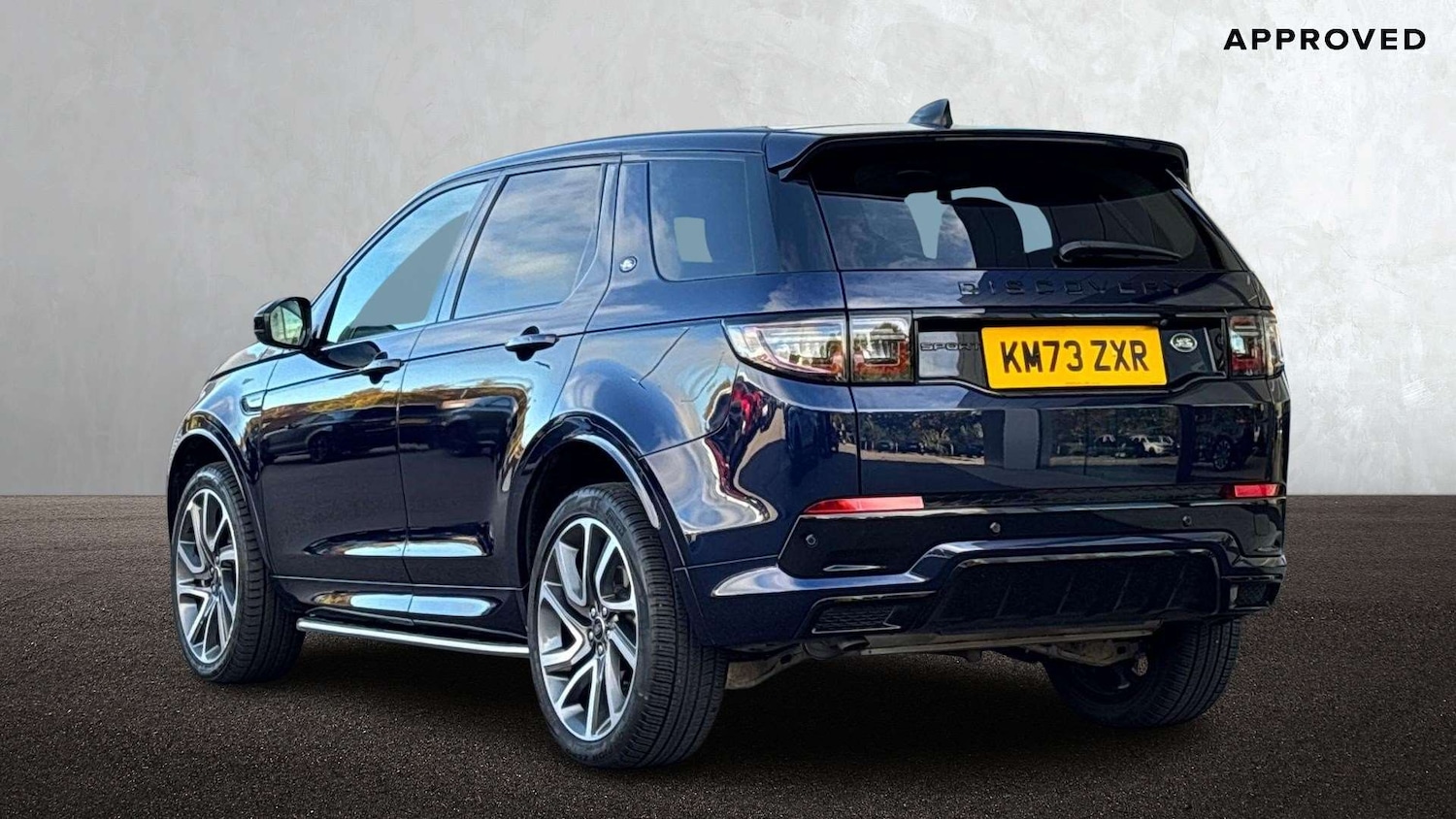 Used Land Rover Discovery Sport 2023 for sale - 76459945: Photo 2