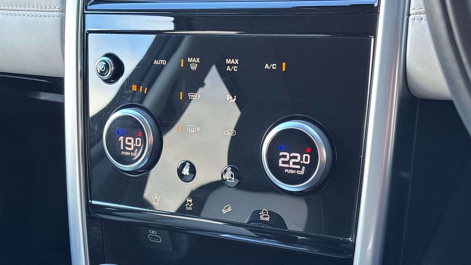 Used Land Rover Discovery Sport 2023 for sale - 76459945: Photo 29