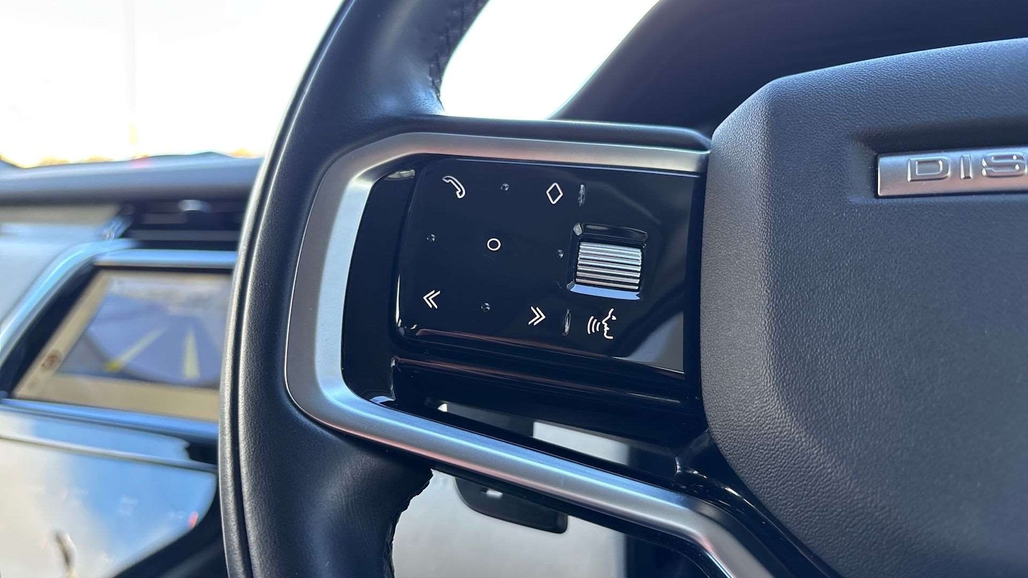 Used Land Rover Discovery Sport 2023 for sale - 76459945: Photo 30