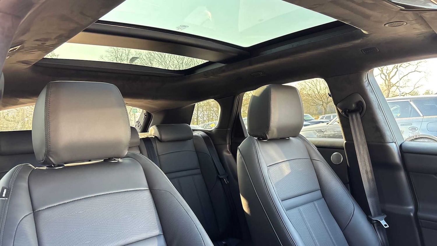 Used Land Rover Range Rover Evoque 2025 for sale - 77334005: Photo 29