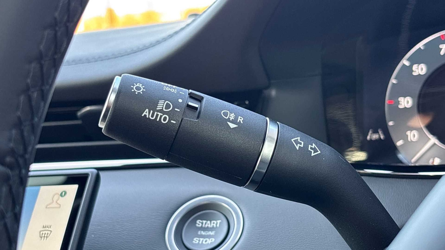 Used Land Rover Range Rover Evoque 2025 for sale - 77334005: Photo 35