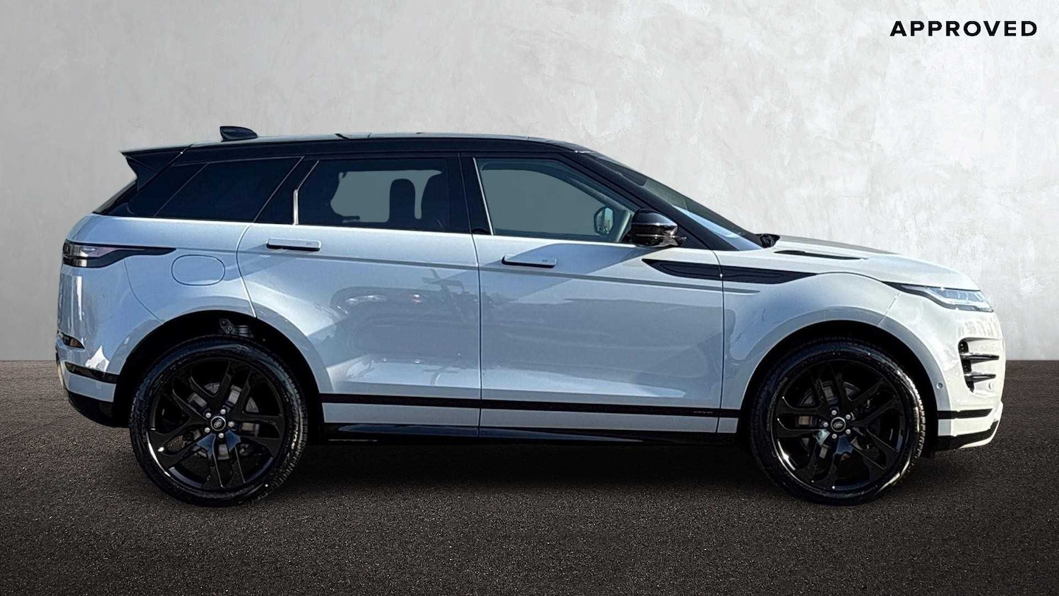 Used Land Rover Range Rover Evoque 2025 for sale - 77334005: Photo 5