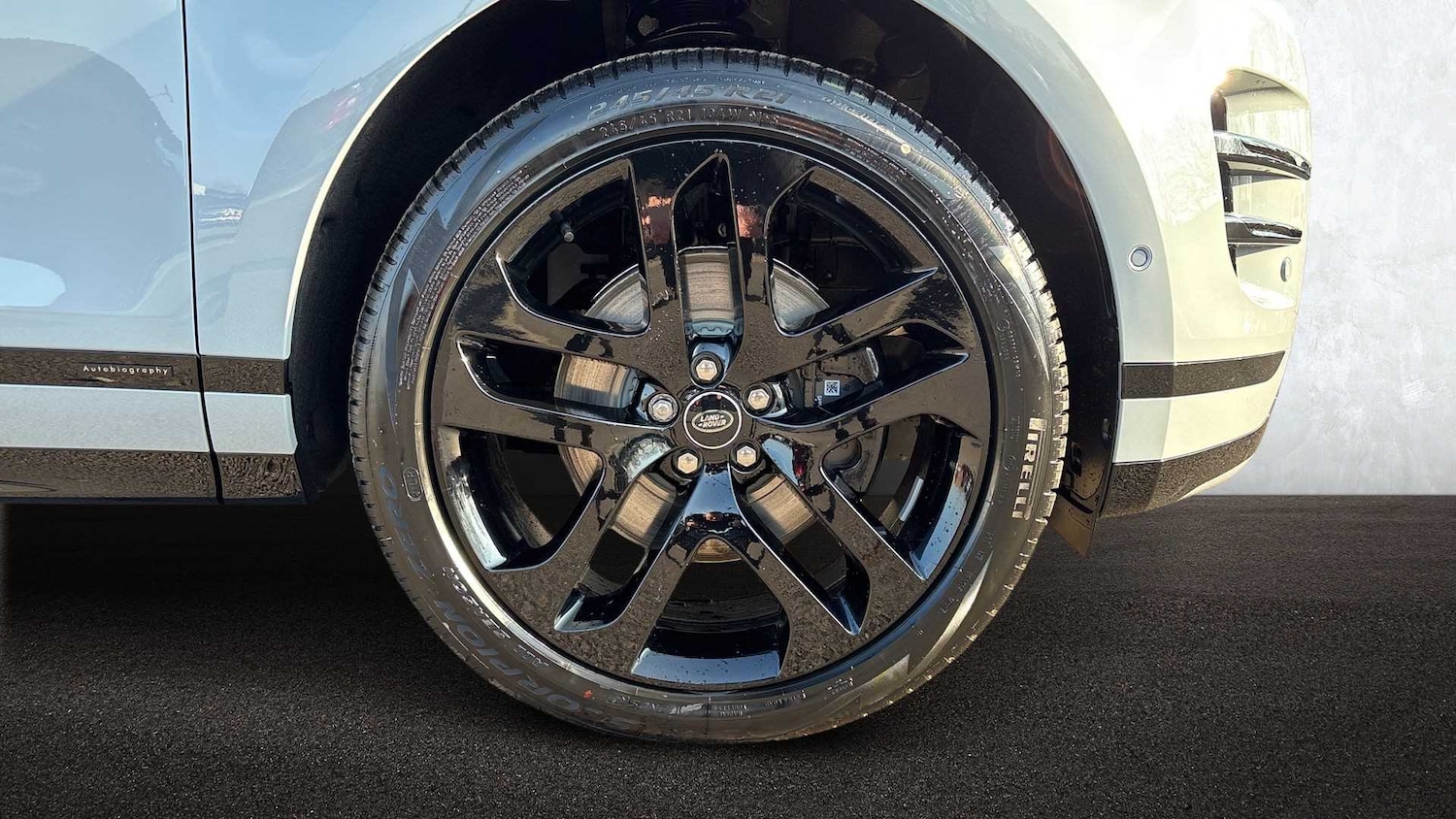 Used Land Rover Range Rover Evoque 2025 for sale - 77334005: Photo 8